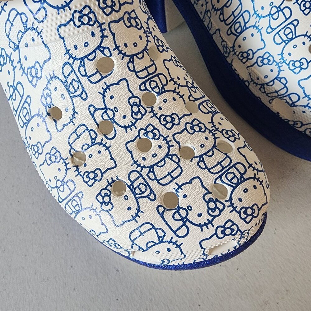 Hello Kitty Crocs "NEW" - Picture 3 of 16